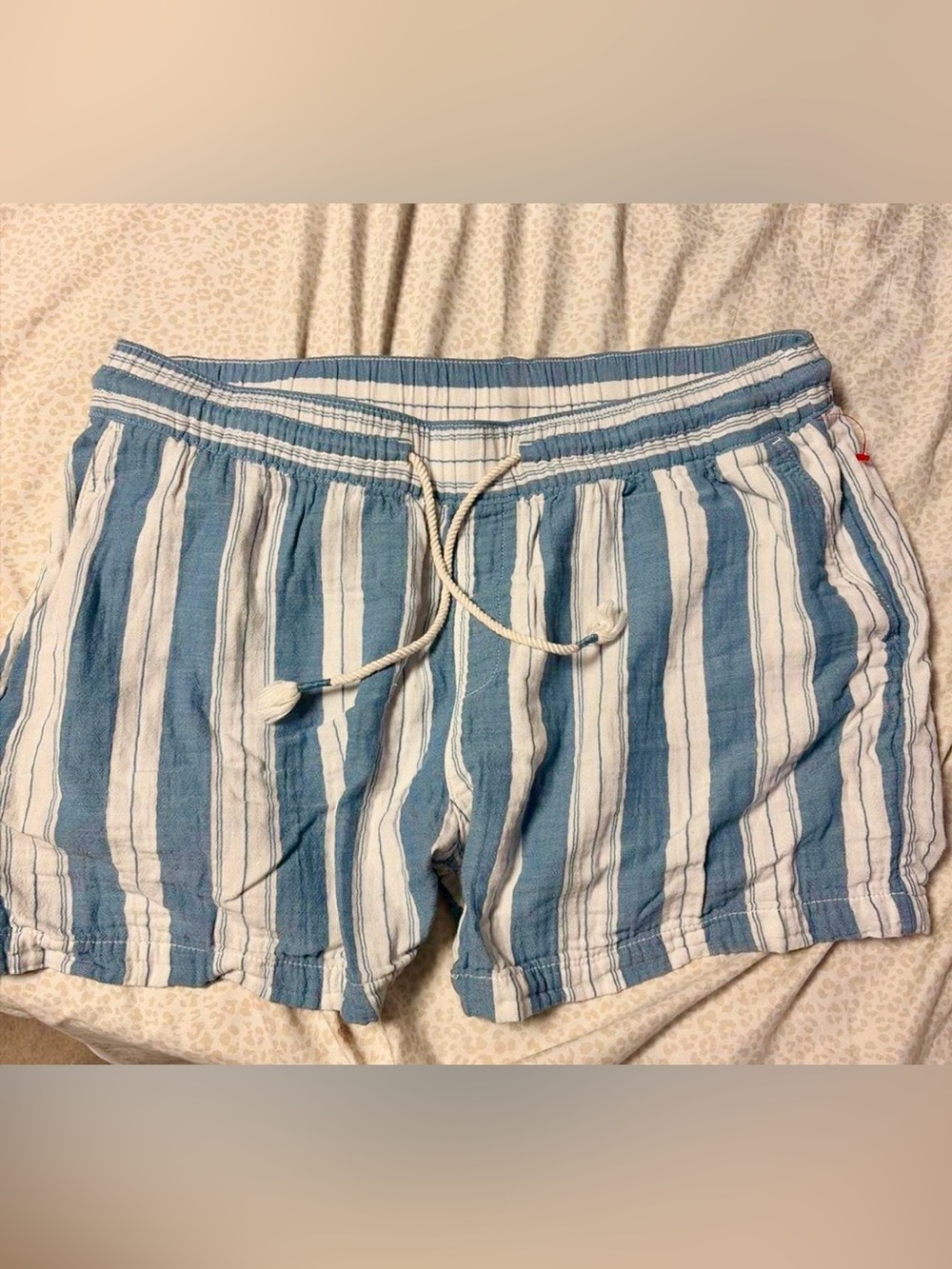 Old Navy Blue & White Stripe women’s elastic waist/drawstring linen shorts 2X